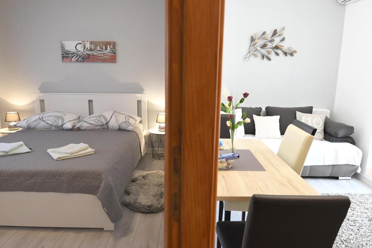 Apartment Karla Задар Екстер'єр фото